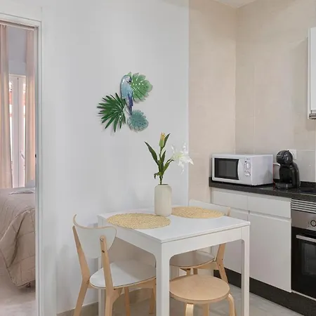Homeabout Juan De Austria Apartment